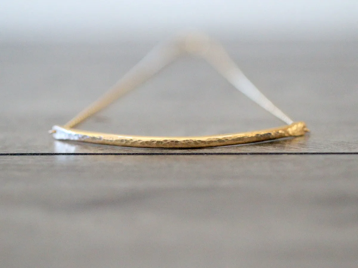 Modern Bar Choker