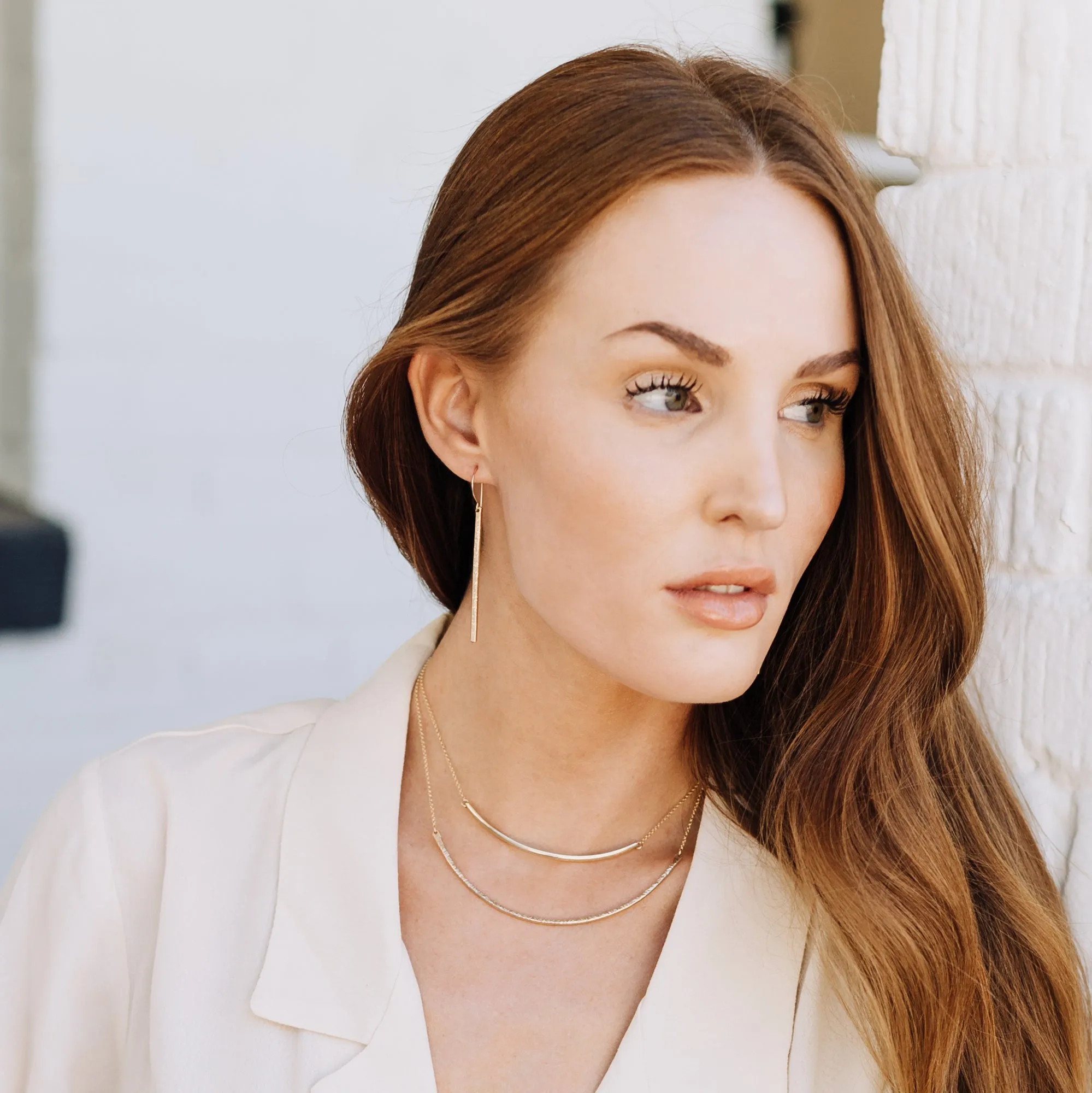 Modern Bar Choker