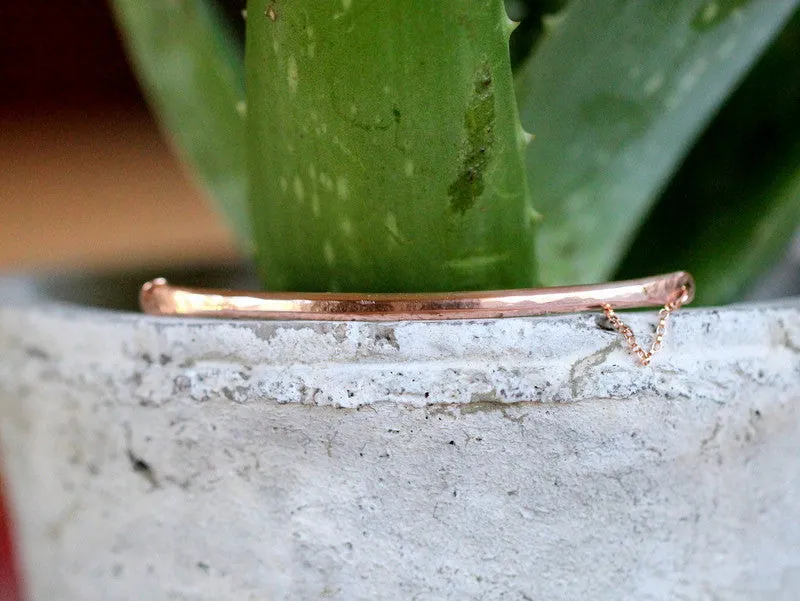 Modern Bar Choker