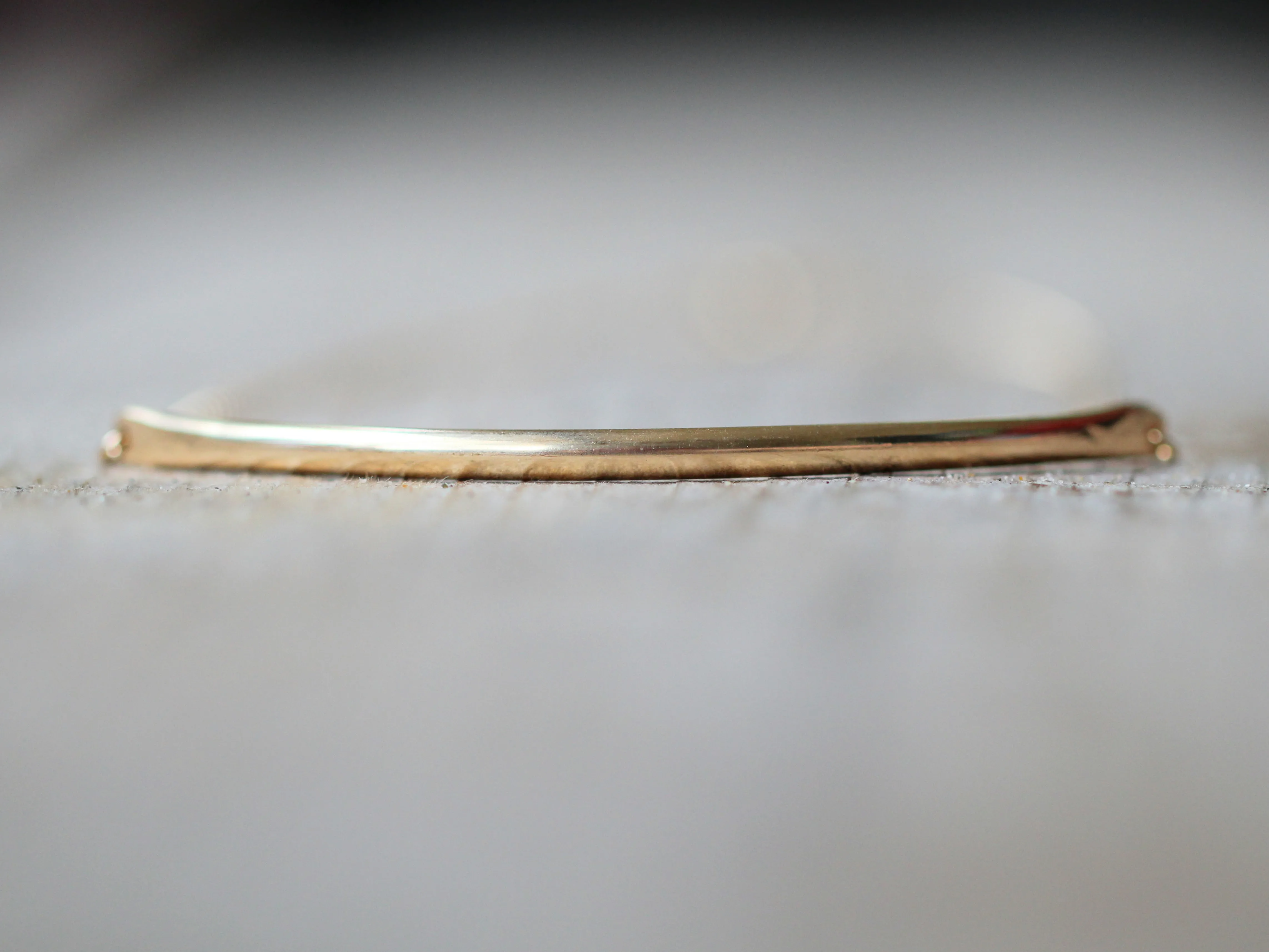 Modern Bar Choker