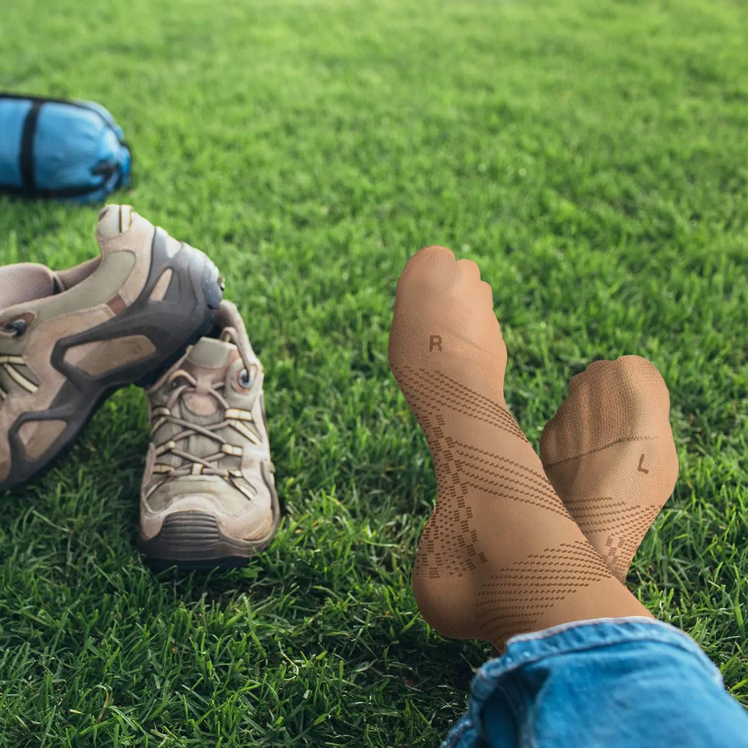 TechWare Pro Plantar Fasciitis Socks - Ankle Compression Socks for Women & Men. Achilles Tendonitis Brace & Foot Arch Support